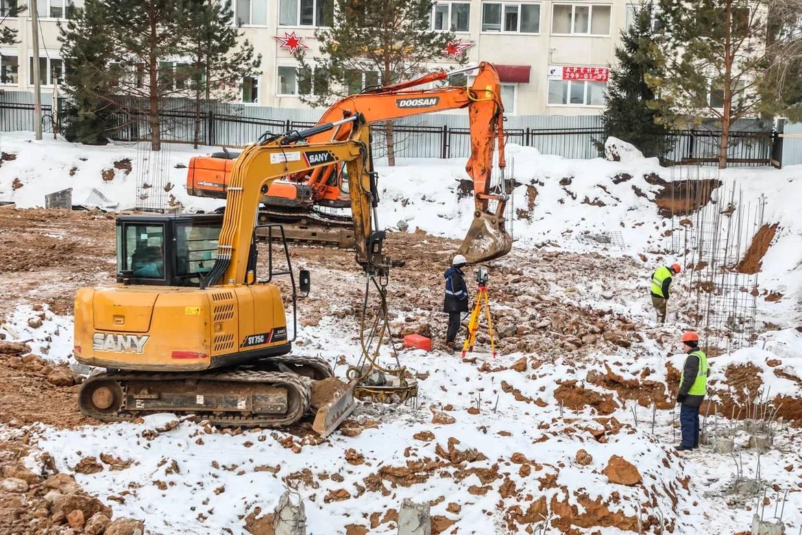 «Послание из прошлого». В Уфе строители наткнулись на странный «экспонат» в земле