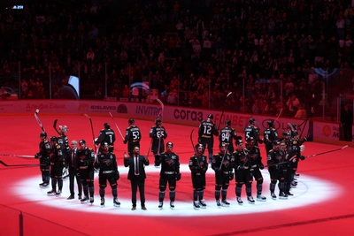 «Авангард» сыграет первый матч полуфинала с «Локомотивом»