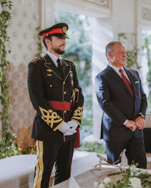 15 разбивающих сердца кадров со свадьбы наследного принца Иордании Хусейна