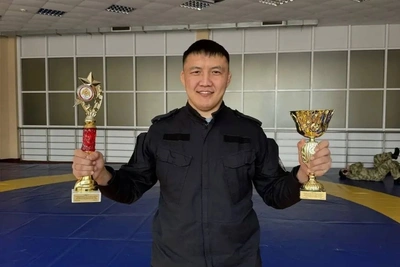 Борец Барас Базаров из Забайкалья сыграл в «Поле чудес»