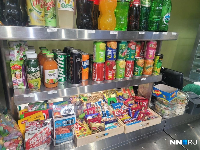 В продаже есть азиатские сладости | Источник: Кристина Калинина / NN.RU
