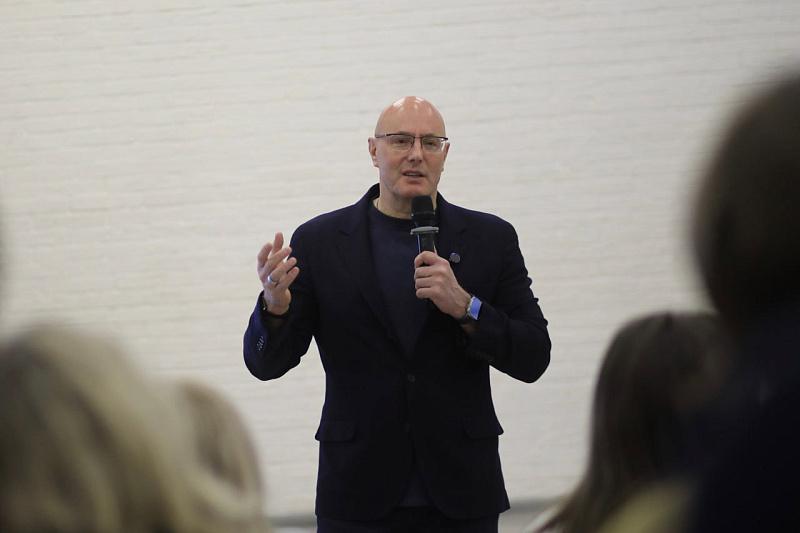 В Архангельск приехал зампред Правительства РФ Дмитрий Чернышенко: что ему показали в области