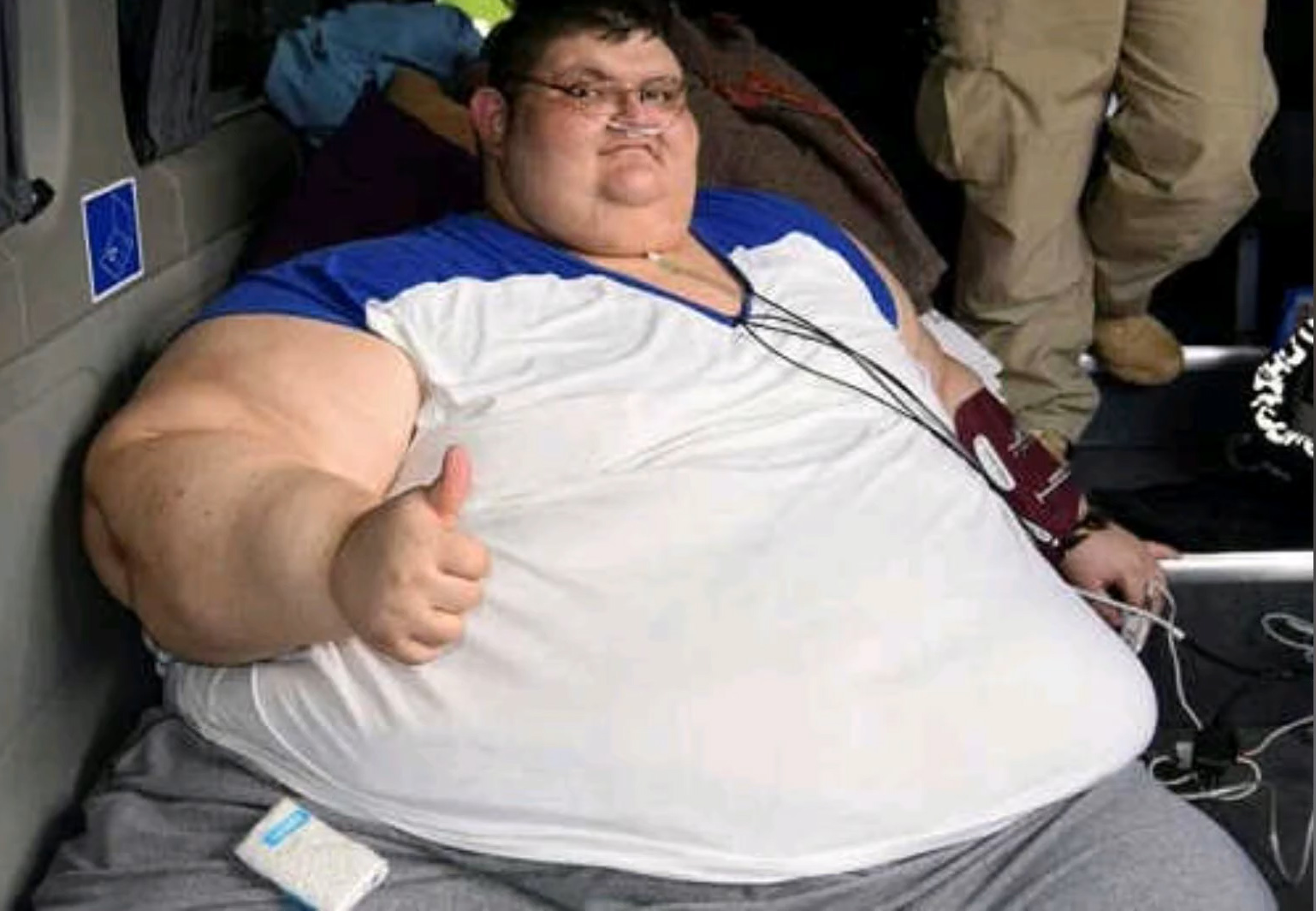 Сильно толстый человек. Хуан Педро Франко 600 кг. Хуан Педро Франко самый толстый человек. Халид ибн мухсен Шаари сейчас. Халид ибн мухсен Шаари рост.