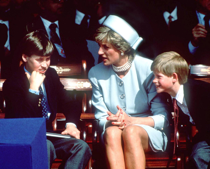 Почему принц Уильям отказывался разговаривать с Дианой после ее развода