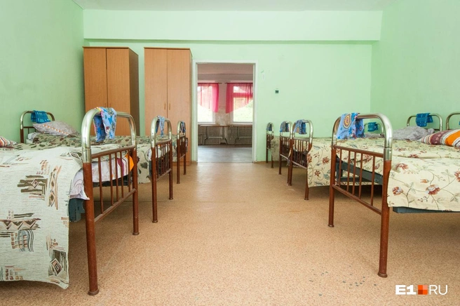 Под Ярославлем приставы опечатали детский лагерь | Источник: Артем Устюжанин / E1.RU