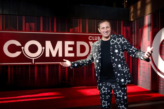 Вадим был одним из создателей Comedy Club | Источник: Вадим Галыгин / Vk.com