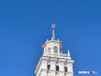 Чуть ниже звезды флаг Белоруссии | Источник: Михаил Мечев / MSK1.RU