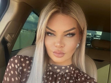 Адвокат Прилучного Оксана Даниелова засняла мужчину, который дежурил у ее дома и угрожал ножом: преступника задержали