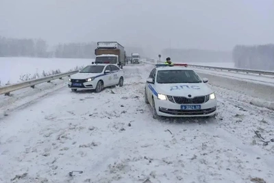 Участок Пермского тракта перекрыли из-за снежных заносов