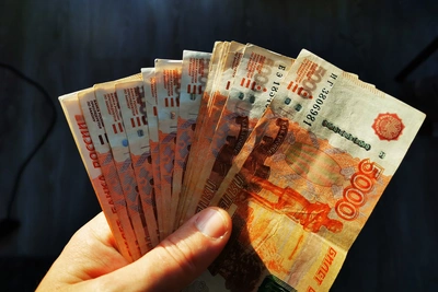 Безработица в Ростовской области вырастет, а зарплаты увеличатся