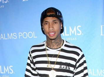 Рэпер Tyga тайно прилетел в Россию, чтобы выступить на свадьбе сына миллиардера: видео с роскошного торжества