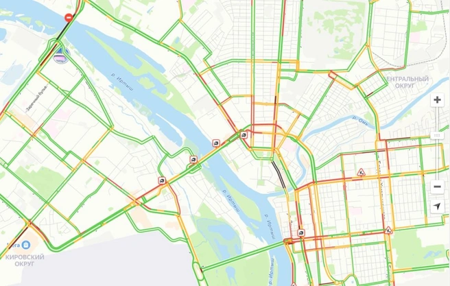 В городе пробки и аварии | Источник: «Пробки NGS55.RU» / ngs55.ru/maps-traffic