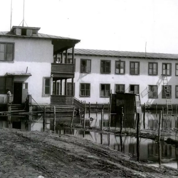 Источник: «Американский посёлок. American village. (Gorky)» / pastvu.com
