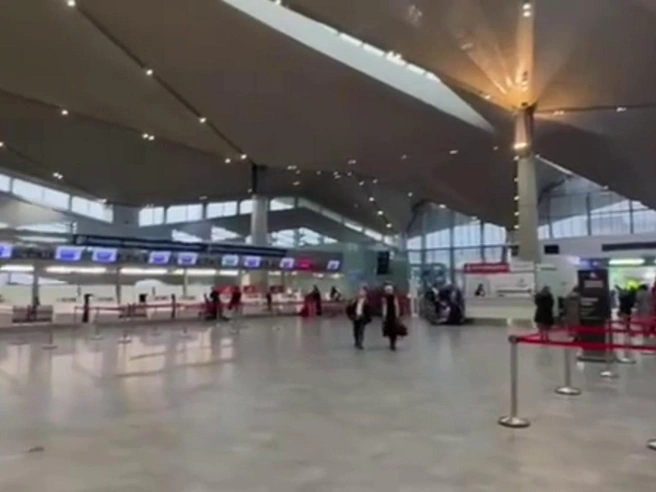 Петербуржцы полдня не могут вылететь в Турцию. И не смогут ещё столько же | Источник: Официальный канал Северо-Западной транспортной прокуратуры