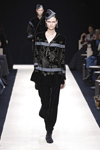 Giorgio Armani осень-зима 2025