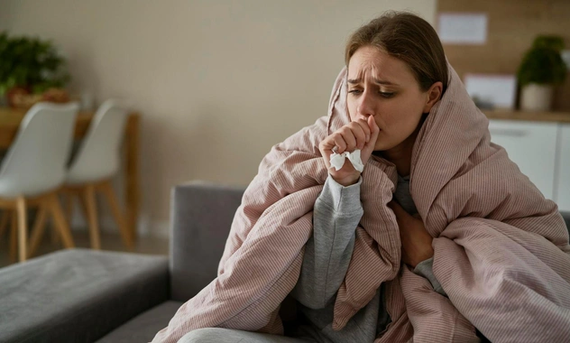 Похожа на ОРВИ, но доводит до пневмонии: 6 признаков опасной микоплазменной инфекции