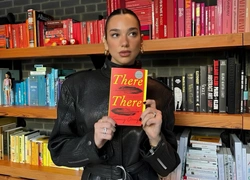 8 уютных книг, которые согреют этой осенью
