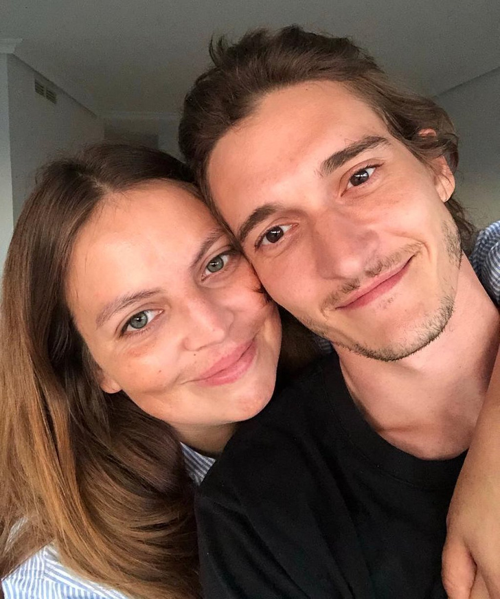 Как выглядят сын, дочь и жена актера Александра Лыкова