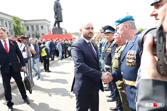 Вячеслав Федорищев пообщался с военнослужащими | Источник: Роман Данилкин / 63.RU