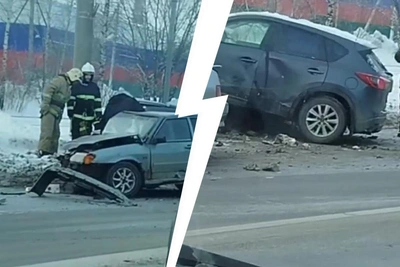 Emergency services respond to severe crash on Yaroslavl's Leningradsky Avenue