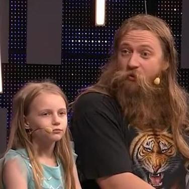 13-летняя Алиса Теплякова получила диплом РГГУ: в вузе ее назвали образцовой студенткой