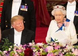 Какой промах допустил Трамп на королевском приеме в Букингемском дворце