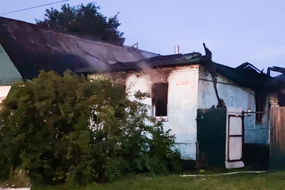 СК выясняет обстоятельства гибели женщины в пожаре в Людинове