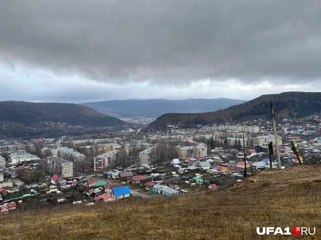 Можно сказать, что это своеобразное Межгорье, только открытое | Источник: Андрей Бирюков / UFA1.RU