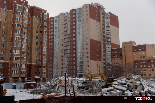 Всё, что осталось от корпусов знаменитого завода  | Источник: Ирина Шарова / 72.RU