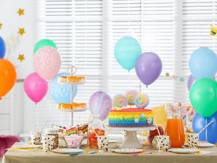 Как украсить стол на день рождения: идеи, которые оценят все гости
