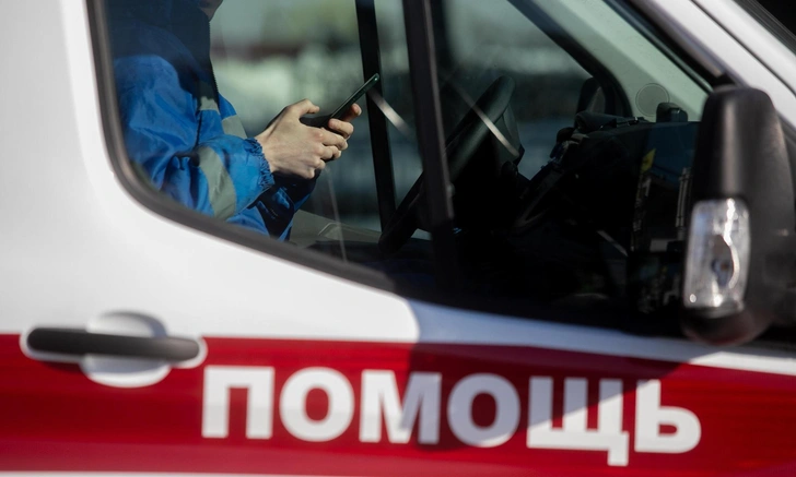 Двухлетний ребенок проглотил таблетку от тараканов, приняв ее за витаминку | Источник: iStockphoto/ Semen Salivanchuk