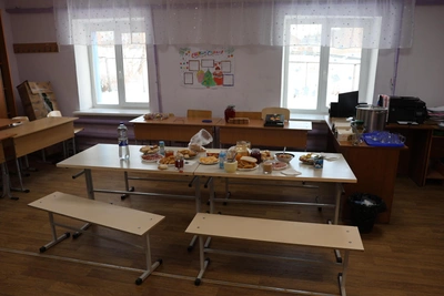 Residents of Malinovka Complain of Cold in School