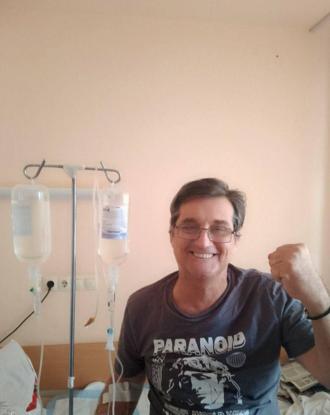 Первое фото борющегося с раком Отара Кушанашвили из больницы