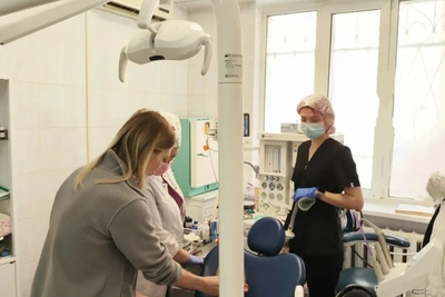 Больница Бурденко возобновила лечение зубов под наркозом детям-инвалидам