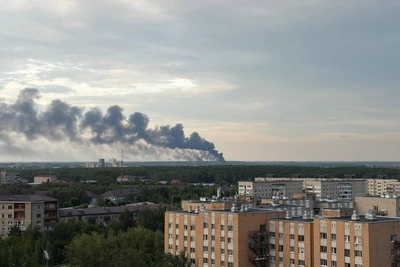 Над Тюменью заметили черный дым: что горит?