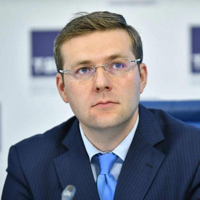 <p>Илья Гращенков</p>
