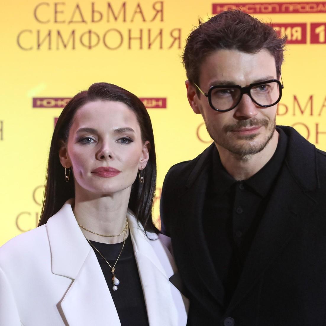 Красотой в маму, а статью в отца: 14-летний сын Боярской и Матвеева — новый краш подростков