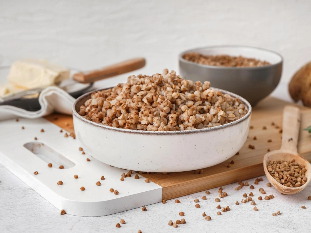 Гениальный лайфхак: как сварить рассыпчатую гречку | marieclaire.ru