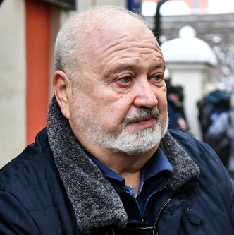 Владимир Малышев на прощании с Сергеем Соловьевым
