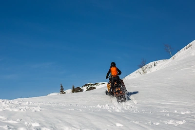 Уральские туристы пропали на горе Ослянка, идут поиски