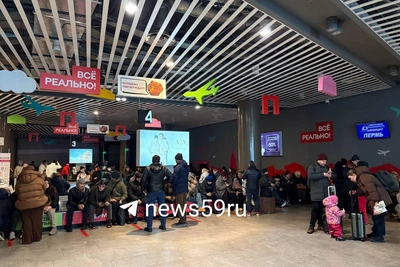 Пассажиры замерзли при эвакуации из аэропорта Большое Савино