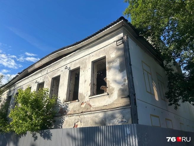В последние годы здание выглядит так | Источник: Екатерина Тарыгина / 76.RU