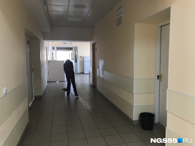 Уборщицу из медклиники обманули мошенники | Источник: Елена Латыпова / NGS55.RU