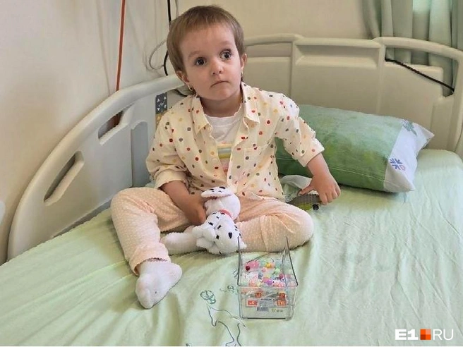 Первый этап лечения в Израиле родители оплатили сами, но девочке нужно продолжать терапию | Источник: Анна Варыгина