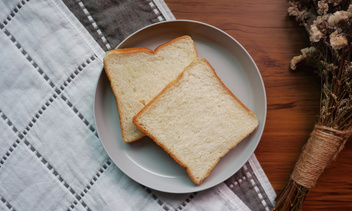 Чего не хватает в организме, если постоянно хочется хлеба — у вас такое было?