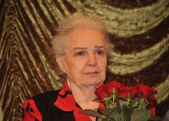 Элина Быстрицкая госпитализирована с ожогом