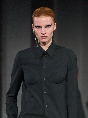 Alexander Wang SS26 | Источник: Vogue Runway
