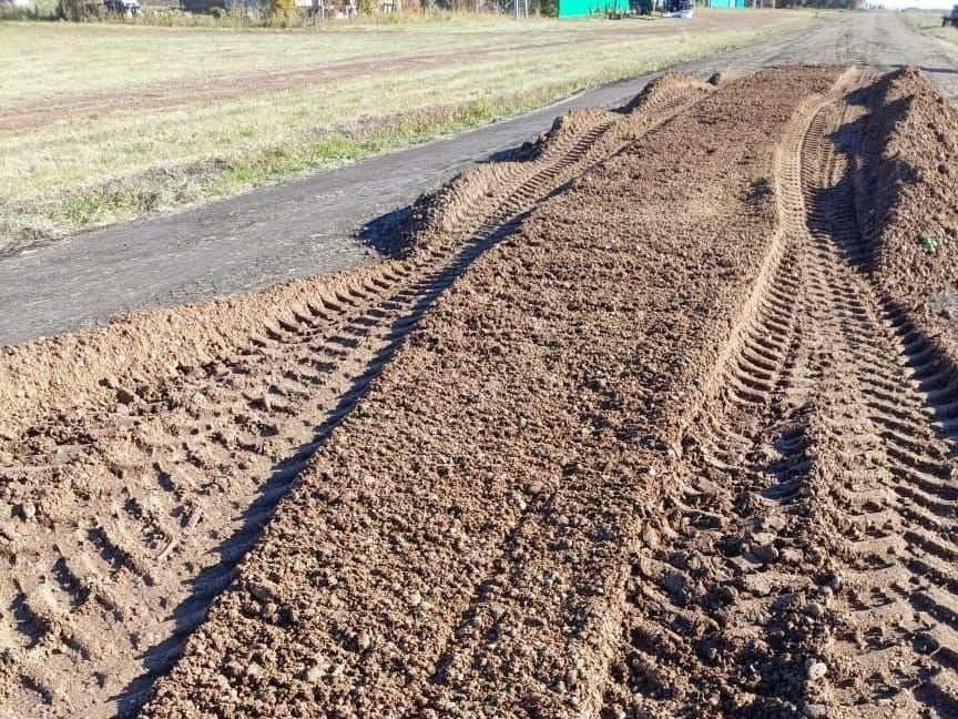 «Яма на яме, пешком страшно ходить»: об этой дороге в башкирской деревне теперь знает даже Бастрыкин