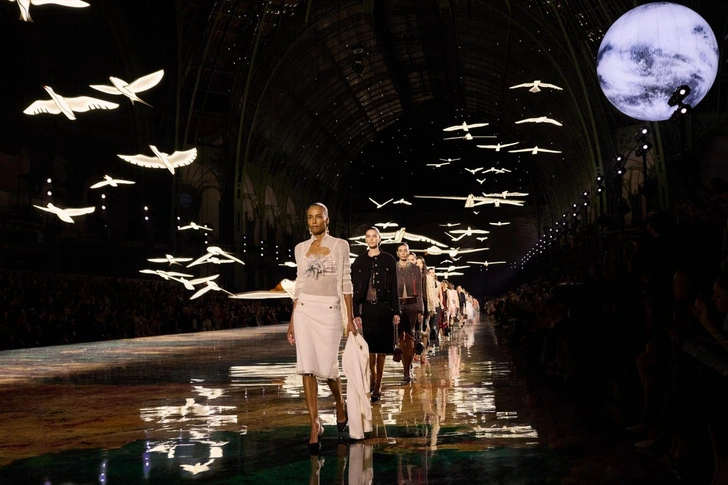 Chanel, весна-лето 2027: разбираем кастинг — легенды подиума и модели-инфлюенсеры | marieclaire.kz