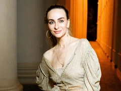 Голая Екатерина Варнава удивила очень красивой грудью